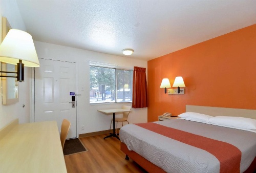 Motel 6 Big Bear image 38